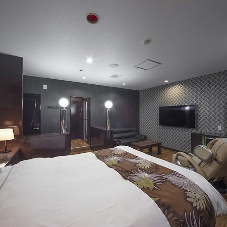 אוסקה Hotel Noah Resort Sakuranomiya (Adults Only) מראה חיצוני תמונה