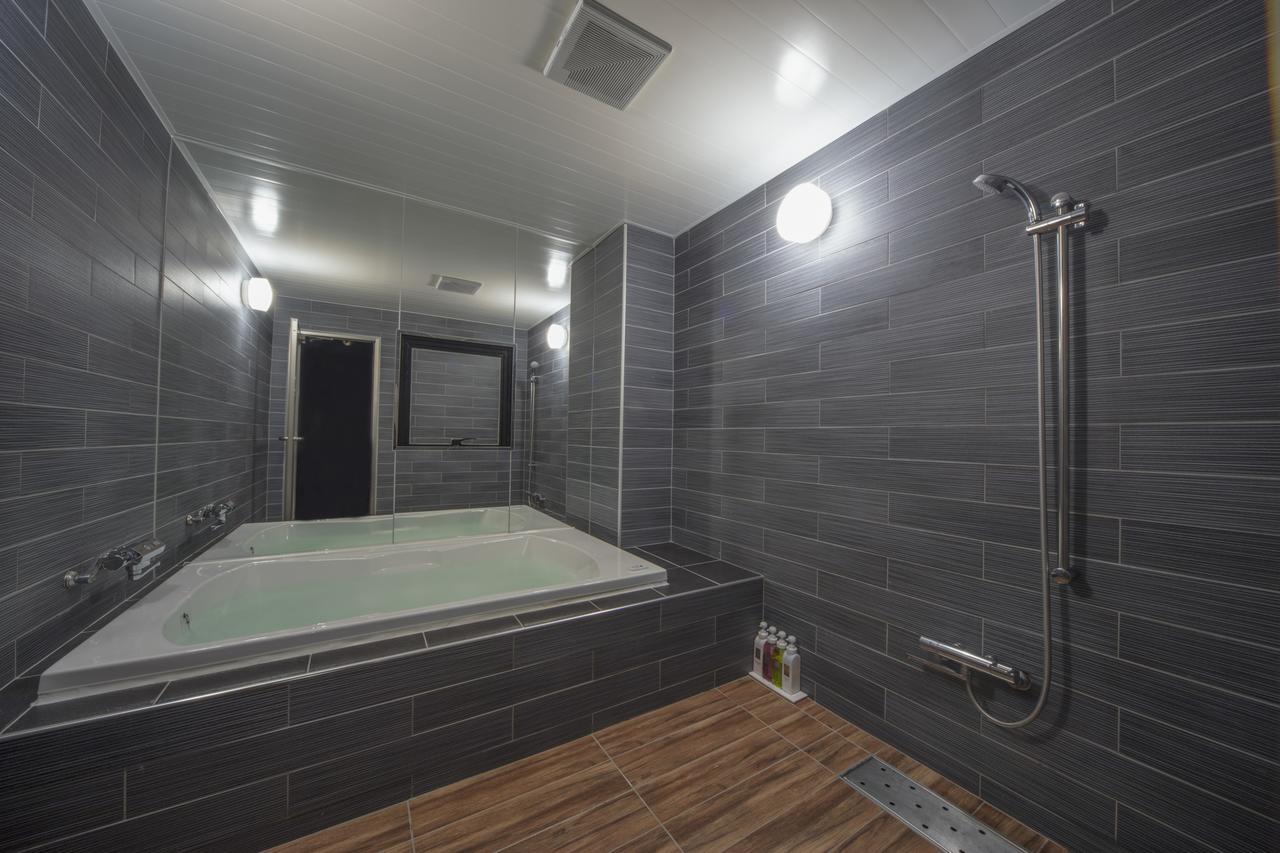 אוסקה Hotel Noah Resort Sakuranomiya (Adults Only) מראה חיצוני תמונה